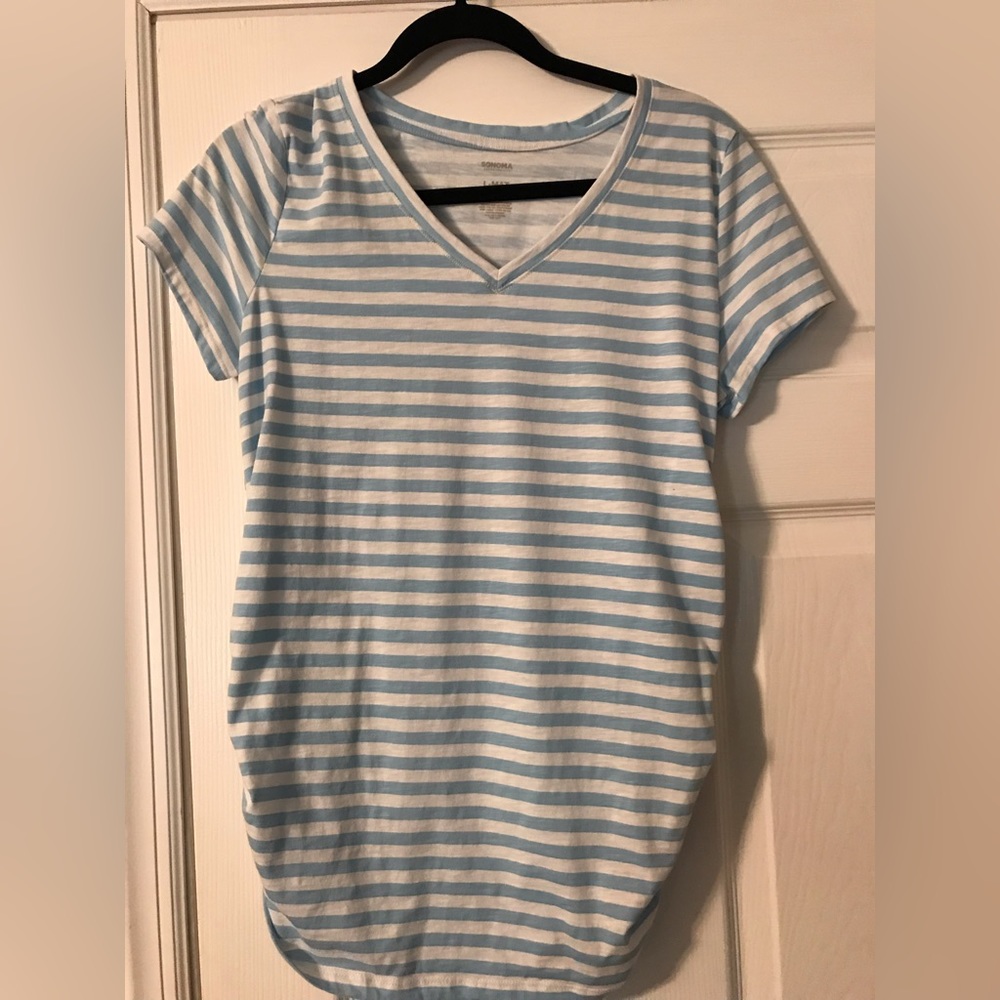 Maternity short sleeve shirt NWOT